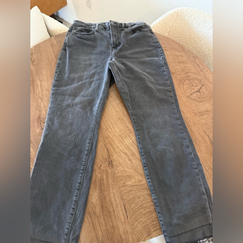 Gray Women’s Straight-Leg Jeans